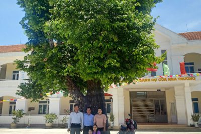 Hoạt động kỷ niệm những ngày tháng Tư tháng Năm lịch sử.